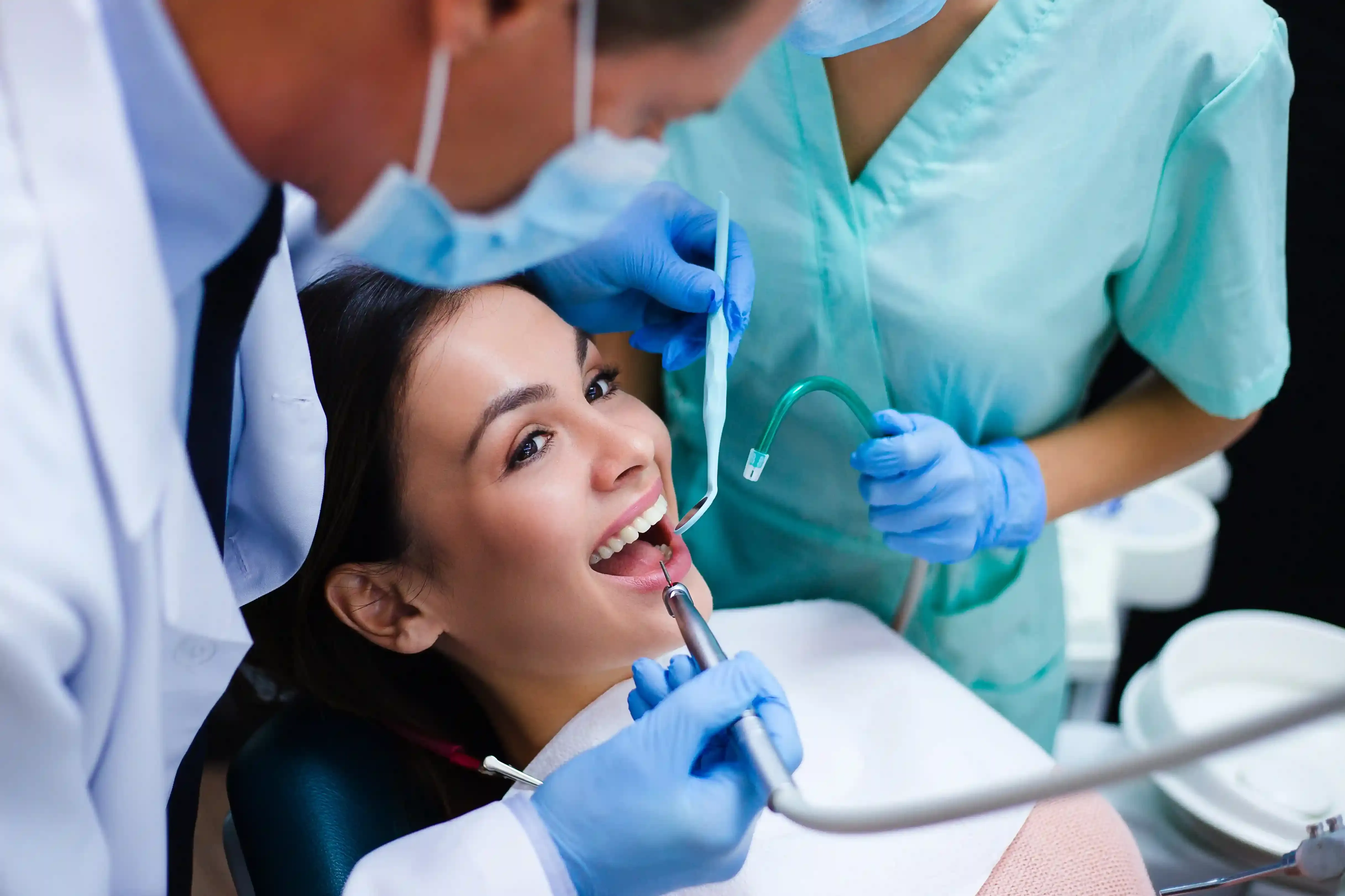 ¿Qué aprenderás en la Especialidad en Endodoncia?