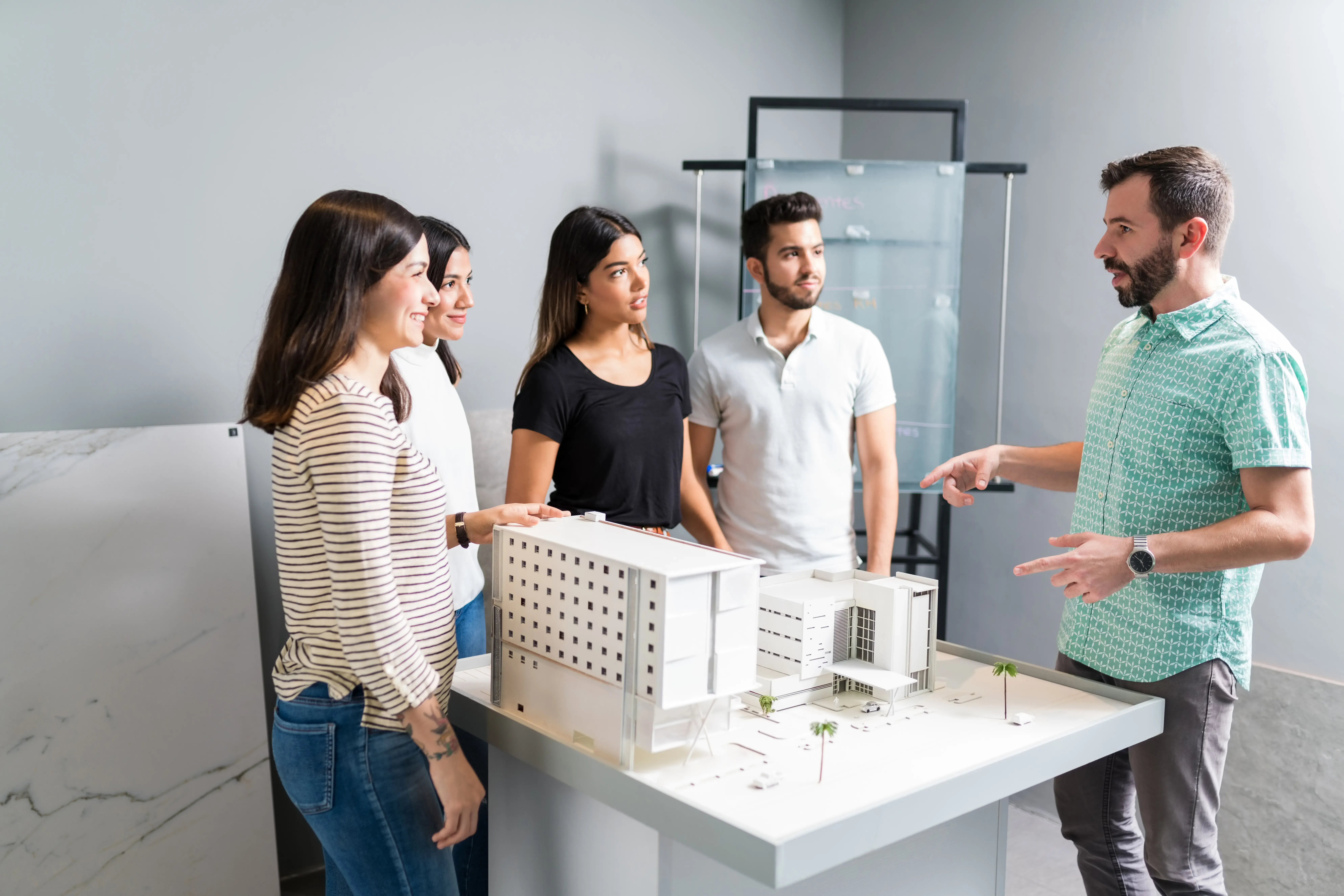 ¿Por qué estudiar tu programa de Arquitectura y Diseño en UTEG?